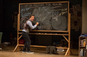 03_0051_John_Leguizamo_in_LATIN_HISTORY_FOR_MORONS_Photo_by_Matthew_Murphy_2017